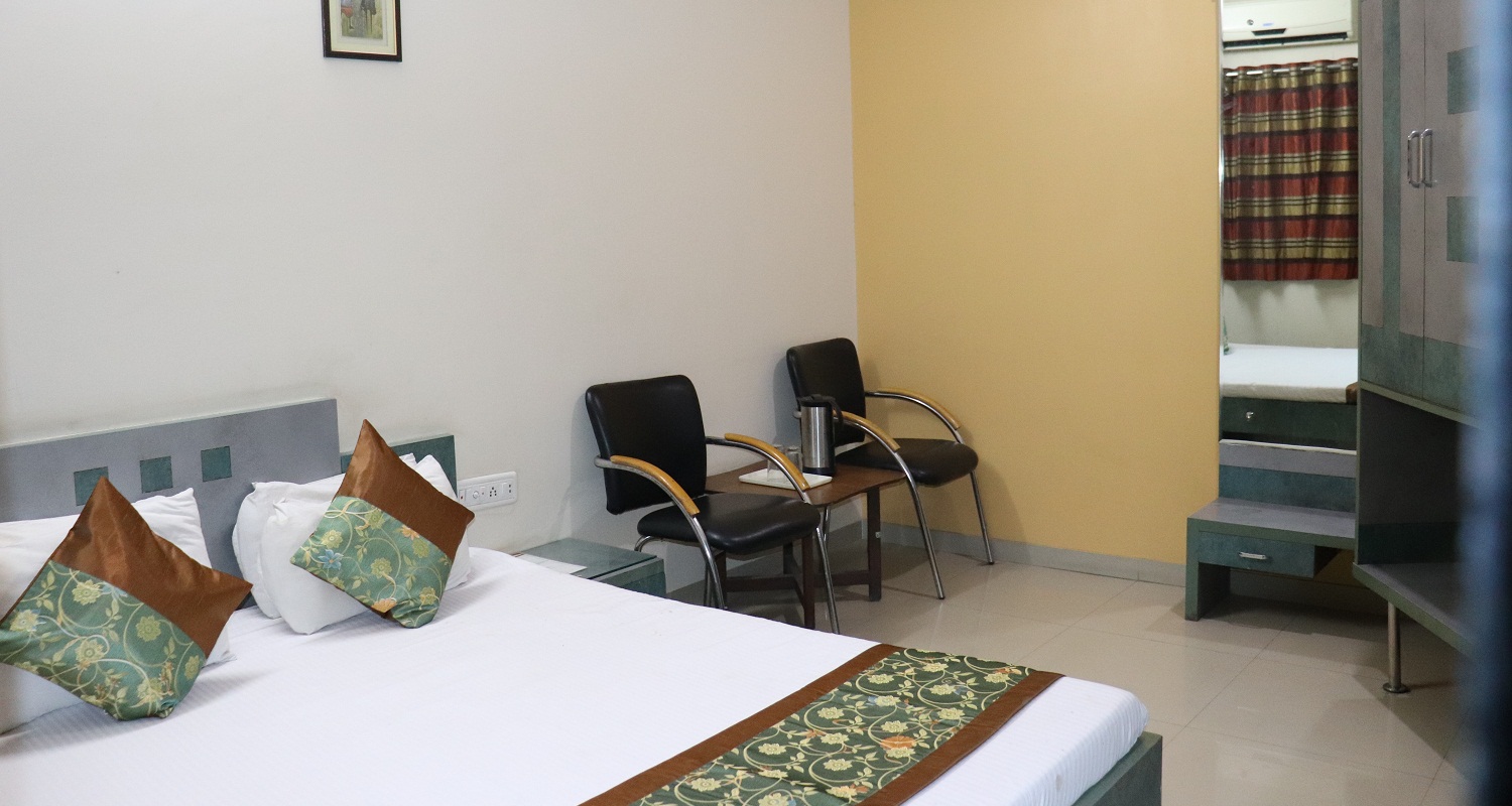 Hotel The Royal Dattani